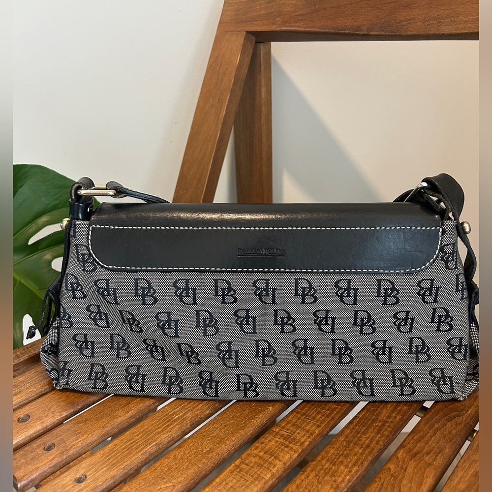 DOONEY & BOURKE Vintage Bag - Picture 2 of 15